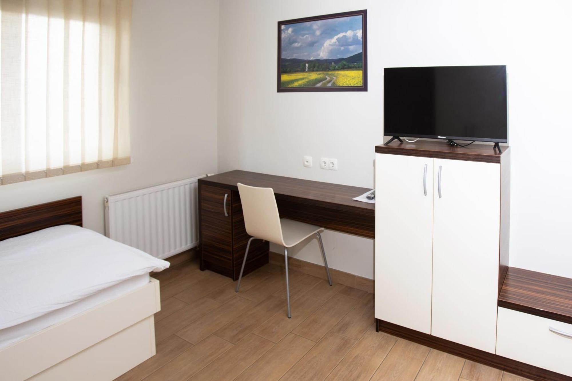 Rooms En Krajcar Cerknica Exterior foto