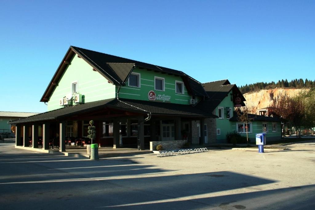 Rooms En Krajcar Cerknica Exterior foto