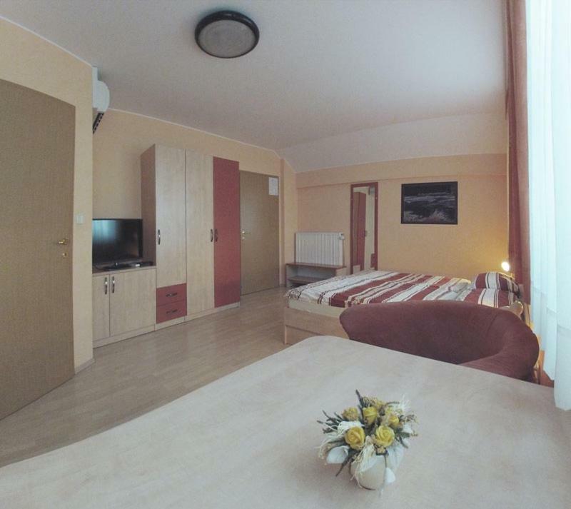Rooms En Krajcar Cerknica Exterior foto