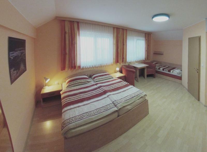Rooms En Krajcar Cerknica Exterior foto